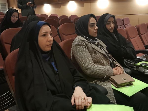 تجلیل از یاوران برتر تربیتی در مراسم گرامیداشت، هفته تربیت اسلامی و روز امور تربیتی