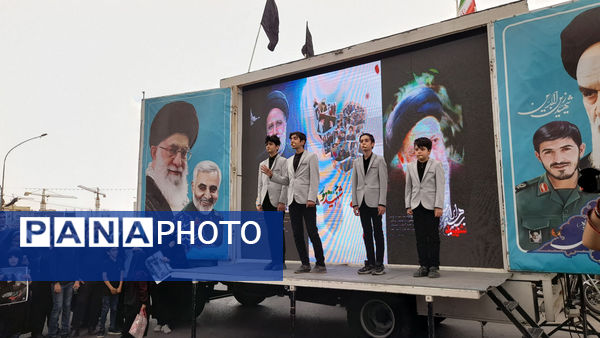مراسم بزرگداشت شهدای خدمت با حضور نوجوانان انقلابی
