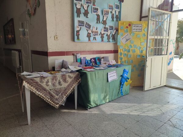 ساخت کتابچه‌های دست‌ساز در دبستان شهید نجفی فدافن