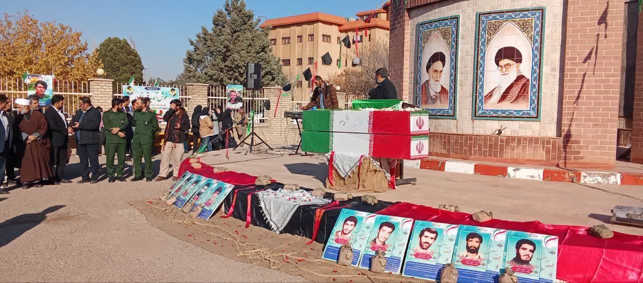 مراسم تشییع شهدای گمنام در دانشگاه آزاد تاکستان جلوه‌ای از همبستگی دانشگاهیان