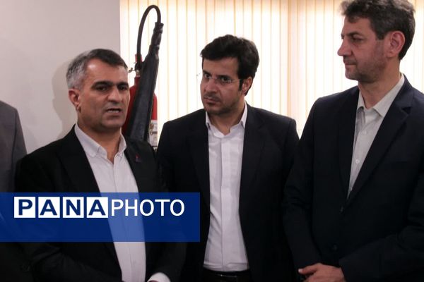 آیین بهره‌برداری از کندرو اصفهان به حبیب آباد 