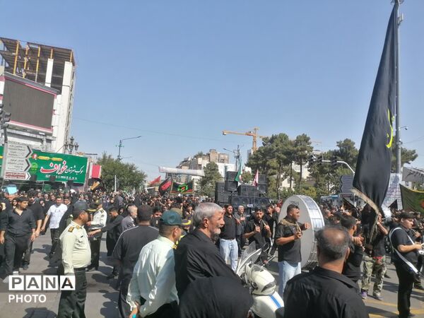 مشهد در سوگ امام رضا (ع) 