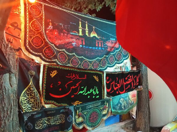 خیمهٔ دل‌ها بوی محرم می‌دهد