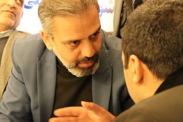 میز خدمت در بخش بندپی شرقی به‌مناسبت دهه فجر