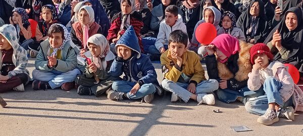حضور پر رنگ کودکان در جشن باستانی چله خرد کاشمر