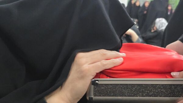 پذیرایی از مهمانی ویژه شهرستان بهاباد؛ شهید گمنام