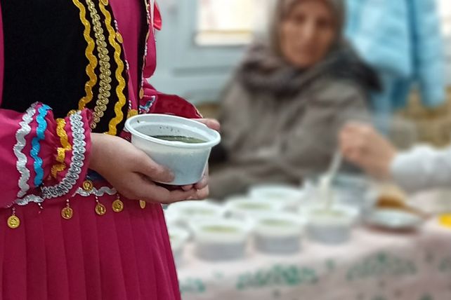 مهمانی طعم‌های دانش‌آموزی در جشنواره آشپزی دبستان دکتر کیهانی۱