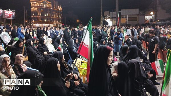 تجدید بیعت با رهبر و آرمان‌های انقلاب در خرم آباد