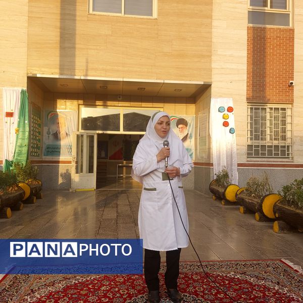 روز پرستار روز مهر و فداکاری در مدرسه هوشیار ناحیه ۱ مشهد مقدس 