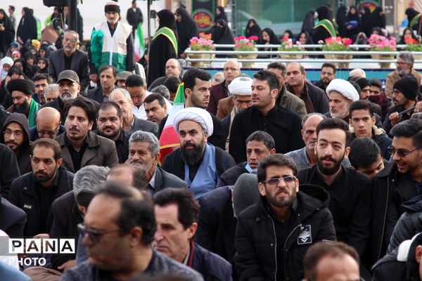 برپایی باشکوه نماز عید فطر در یزد