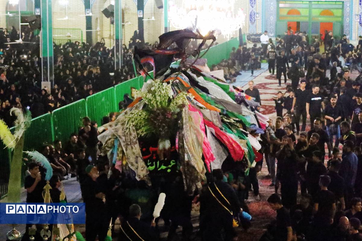 مراسم عزاداری تاسوعا، به رسم آیین‌های ۴۰۰ ساله در خور و بیابانک 