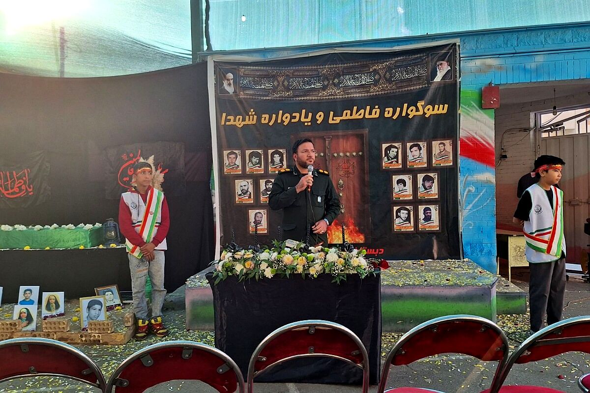 سوگواری معنوی در شیخ جنید(ره)؛ مدرسه غرق در عطر فاطمیه