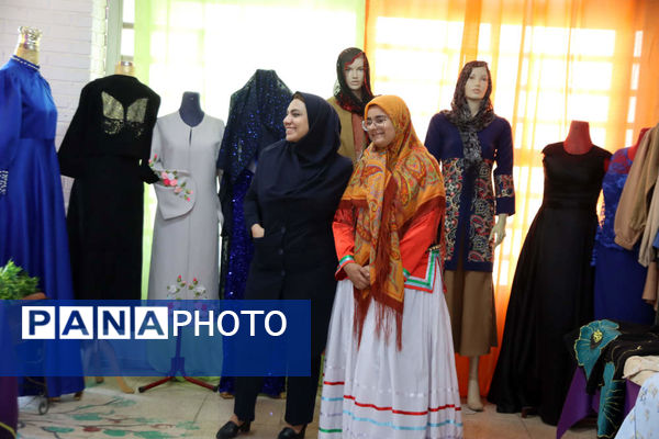 برپایی نمایشگاه زنده مشاغل و افتتاح اتاق نمایش در اسلامشهر