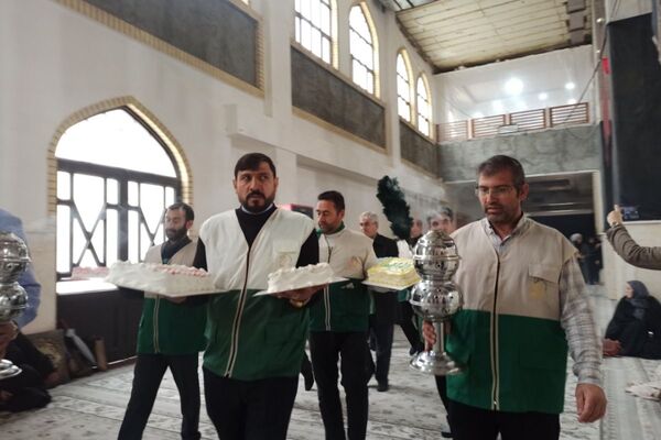 مدرسه شهید لطفی بهارستان‌دو میزبان جشن دهه فجر 