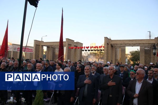 استقبال باشکوه مجاوران امام مهربانی‌ها از میهمانان بیست و دومین اجلاسیه بین‌المللی پیرغلامان حسینی در مشهد