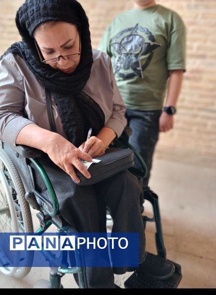 مردم برای سرنوشت کشور دوباره پای کار آمدند