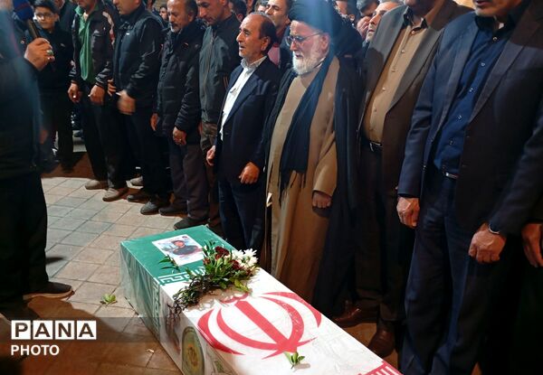 مراسم تشیع پیکر مطهر شهید رضا روزگرد