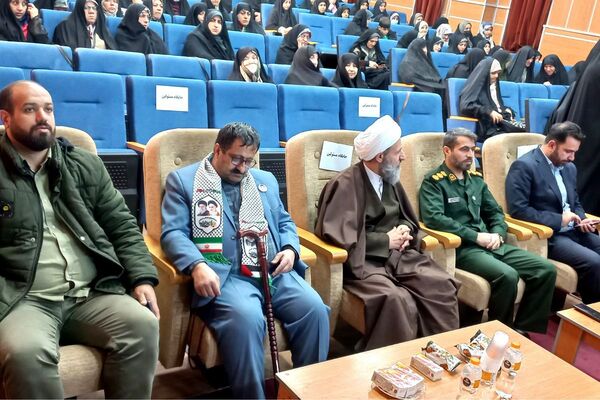  همایش بانوان مقاومت در قرچک