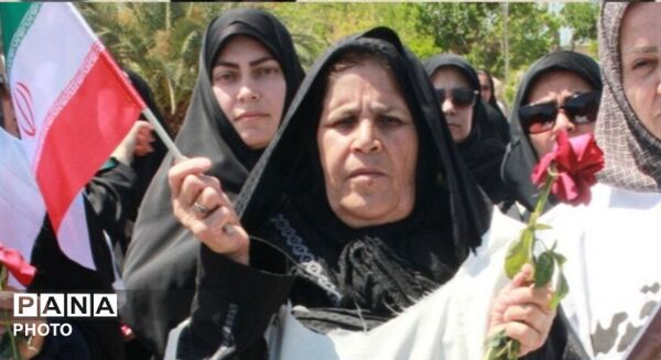 رزمایش بانوان جانفدای ایران در شهر آوه