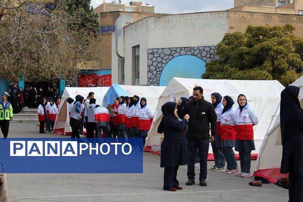 آیین متمرکز استانی مانور سراسری زلزله در دبیرستان اهل بیت (ع)  استان البرز