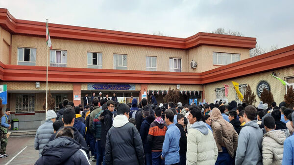 جشن انقلابی و جهاد تبیین در دبیرستان فرهنگ شهید پرکار مراغه