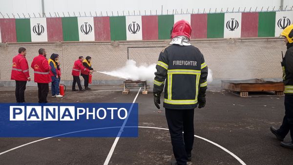 آمادگی مدارس آذربایجان‌شرقی برای برگزاری مانور زلزله 