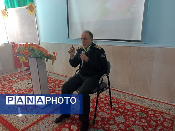 کارگاه پیشگیری از آسیب‌های اجتماعی در بیرجند