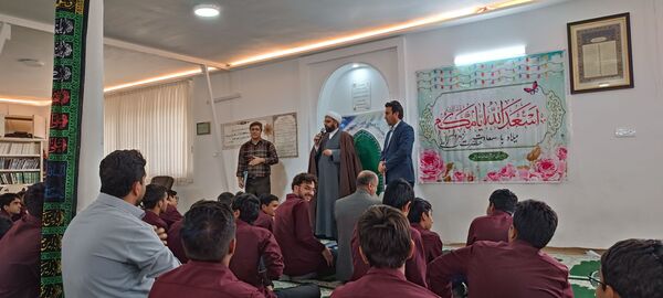 جشن ولادت حضرت فاطمه زهرا (س) در دبیرستان نمونه دولتی آیت الله خامنه ای 