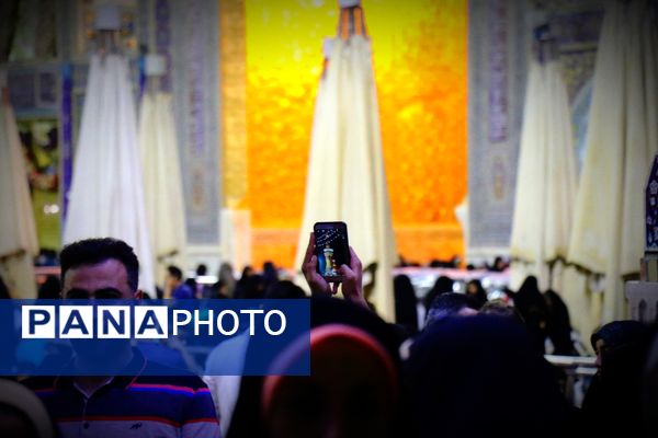 عید امامت در حرم امام رضا(ع)