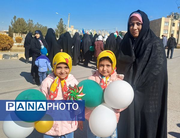 راهپیمایی باشکوه ۲۲ بهمن در شهرستان کوهپایه 