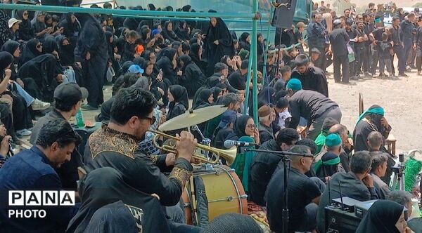 روستای مرزان؛ آیین عاشوراییِ میعاد عاشقان حسینی و بیعت با رهبر سوم انقلاب اسلامی