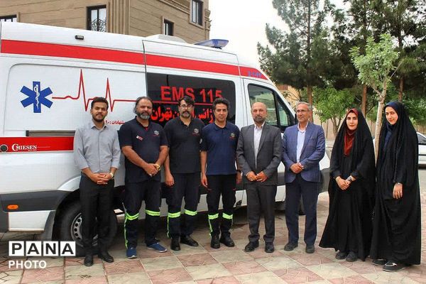 بازدید رئیس اداره آموزش و پرورش جوادآباد از مراکز بهداشتی