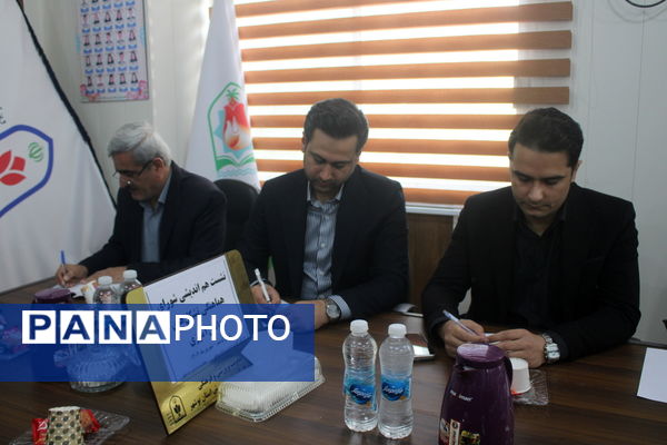 جلسه هم اندیشی شورای هماهنگی تشکل‌های دانش آموزی آموزش و پرورش استان بوشهر