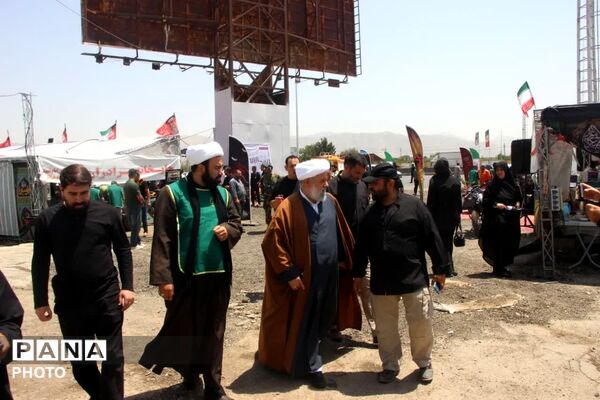 شروع خدمت رسانی به زائران امام شهید در موکب عاشقان امام شهید شهرستان ساوجبلاغ