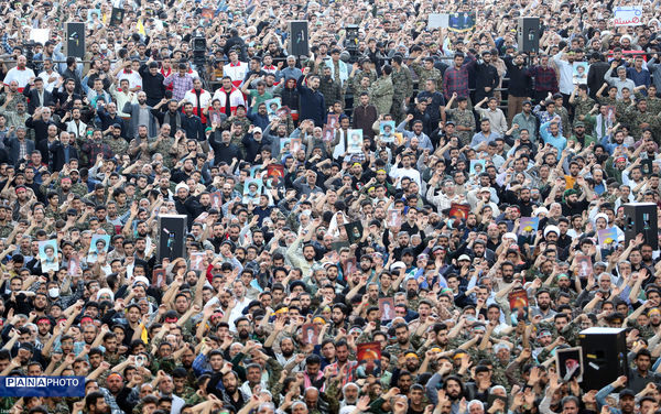 نماز جمعه تهران به امامت مقام معظم رهبری