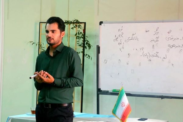 برگزاری کارگاه خبرنگاری در هنرستان بعثت