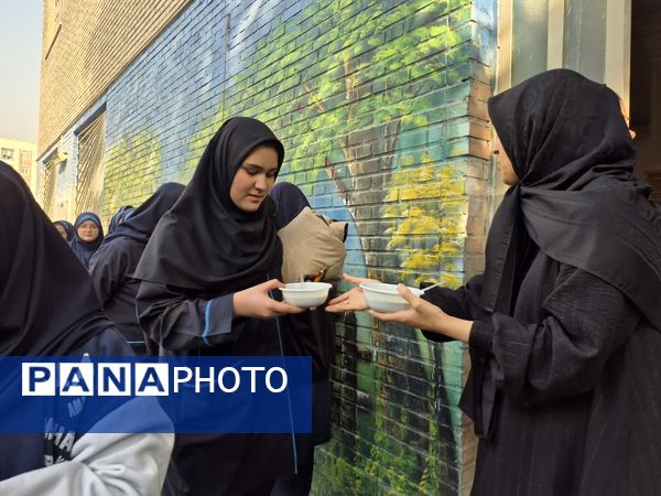 وقتی دبیرستان شهید همت بوی غربت حضرت مادر گرفت