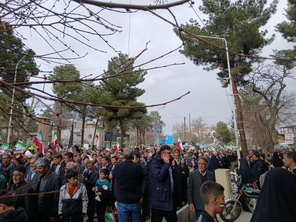 راهپیمایی 22 بهمن با حضور گسترده ای از مردم در شهرستان نیشابور