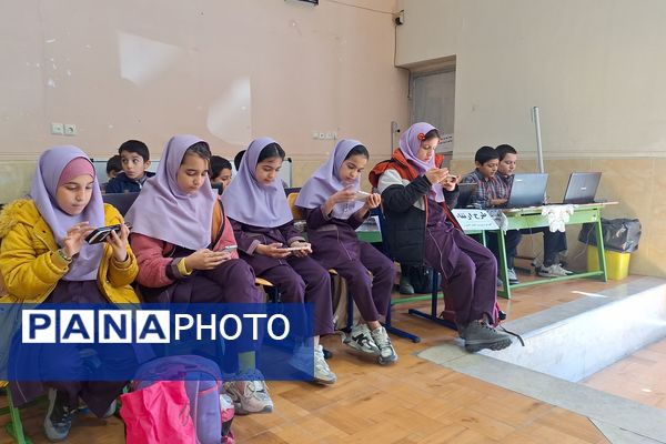 صعود به قله‌های تکنولوژی و فناوری با ارتقا سواد دیجیتال معلمان 