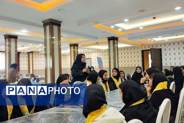 برگزاری اردو تمشک با حضور دانش‌آموزان منطقه کهریزک 