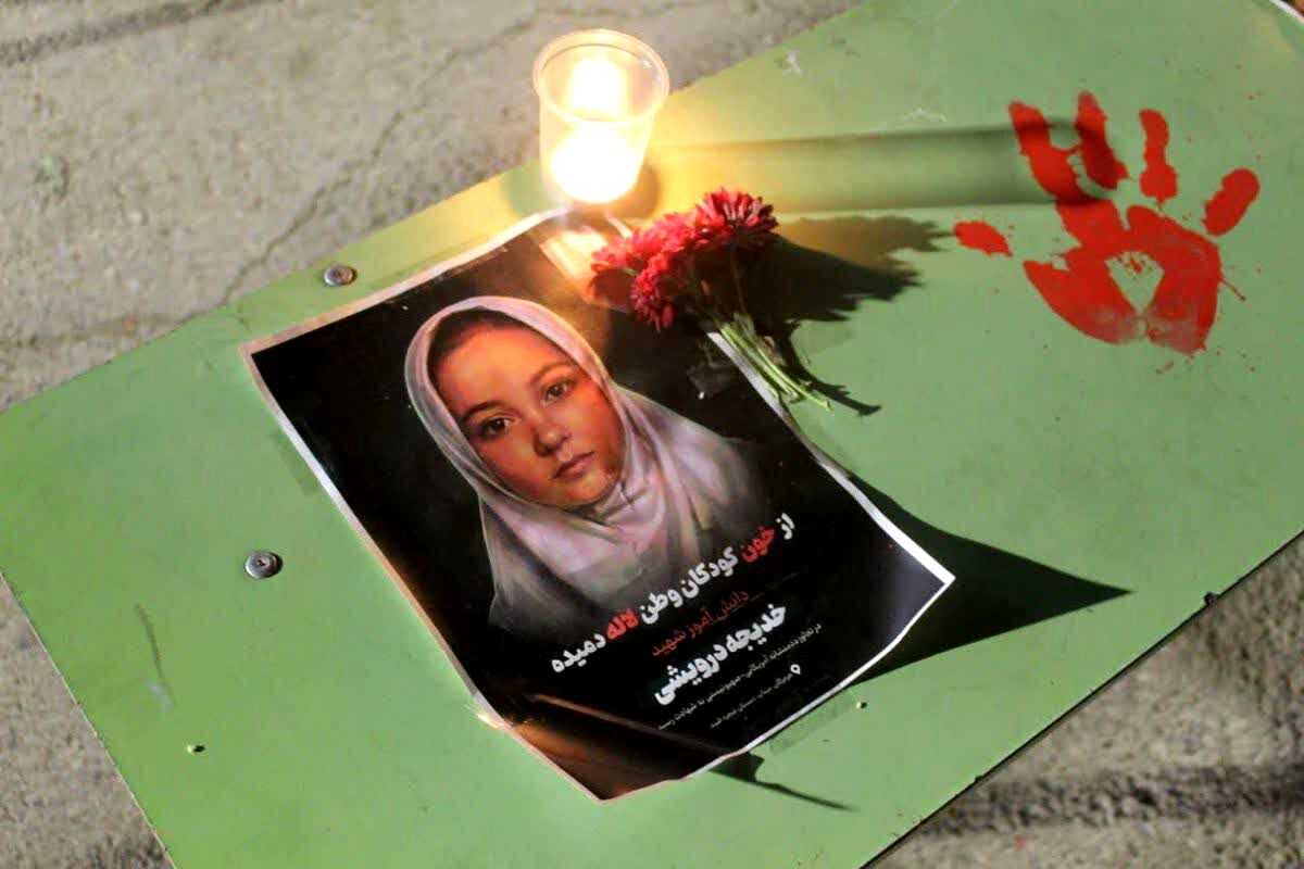  اربعین رهبر شهید امت اسلامی و دانش آموزان مدرسه شجره طیبه میناب در جوادآباد 