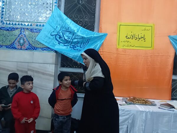اجرای برنامه هایی زیبا و شاد برای کودکان در شهرستان کاشمر 