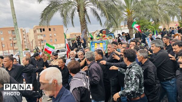 تشییع پیکر شهید ناو دنا «حاج اصغر مسلمی مهنی» در جیرفت