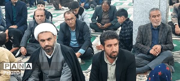 هم‌صدایی دانش‌آموزان قلعه‌رئیسی برای پرواز شهدای میناب