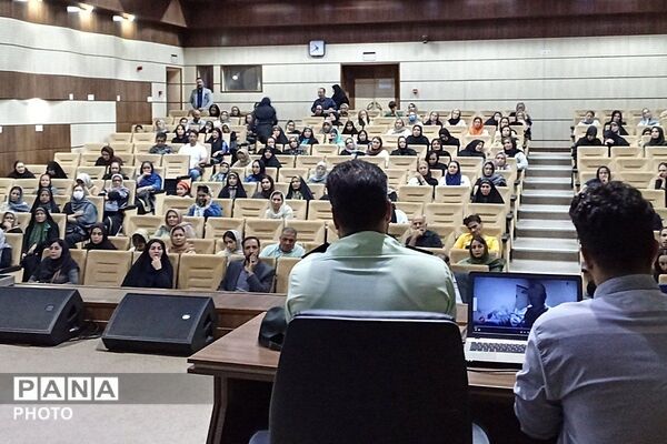  نخستین همایش پیشگیری از آسیب‌های اجتماعی ویژه اولیای دانش‌آموزان در قدس