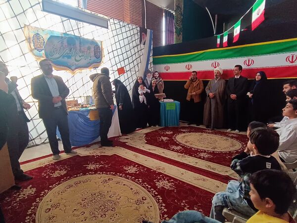 برگزاری جشن اتمام حفظ کل قرآن واعطای مدرک قرآنی به دانش آموزان