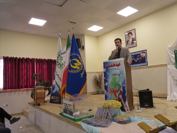 نواختن زنگ جشن نیکوکاری در دبستان امام خمینی(ره) بجنورد