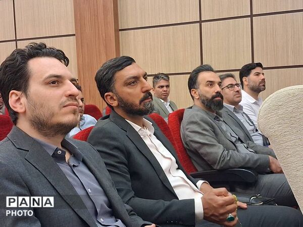 اولین نشست از سلسه جلسات آموزشی و توجهی ره نما
