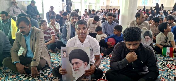 راهپیمایی ۲۲ بهمن در سندرک