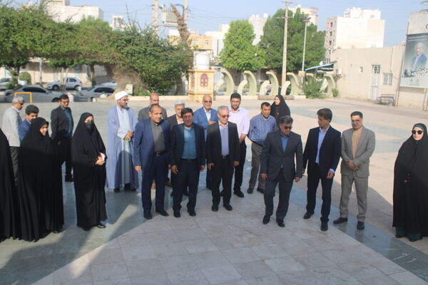 تجدید میثاق با شهدا در بوشهر